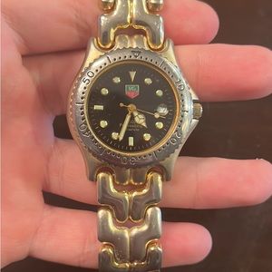 Woman’s tag heuer 1500 professional